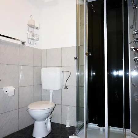 Kreuz Hotel 3*