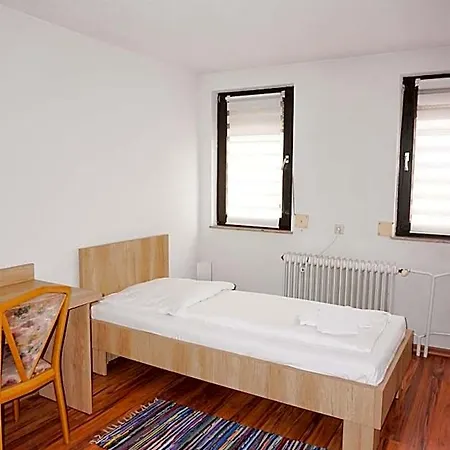 Kreuz Hotel 3*