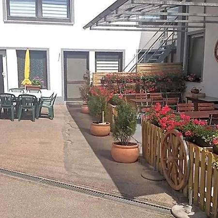Kreuz 3* Schwäbisch Gmünd